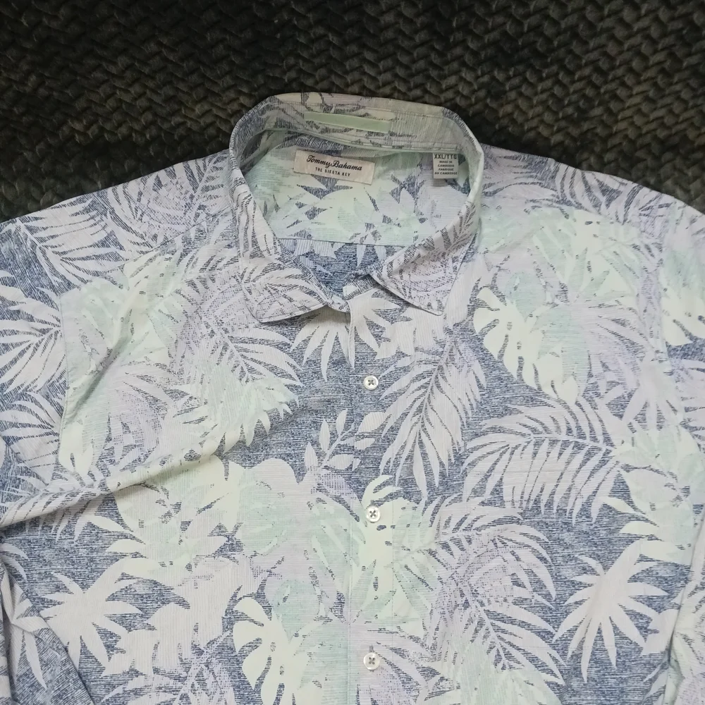 Tommy Bahama good pre